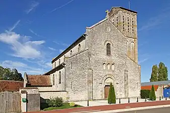 dans l'esprit des églises de la Brie…