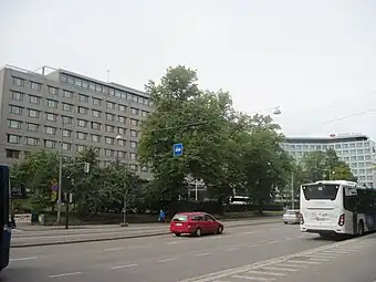 Les hôtels Scandic Continental et Crowne Plaza sur Mannerheimintie.