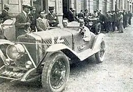 Marcel Lehoux (G) et Maurice Rost (D), vainqueurs des 12 Heures du Grand Prix de Guipuzcoa Tourisme en 1927 sur Georges Irat 11CV.