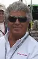 Mario Andretti (28/02/1940), pilote automobile italo-américain, a un frère jumeau, Aldo Andretti.