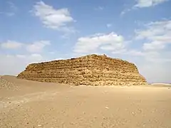 Le mastaba de Chepseskaf à Saqqarah.