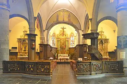 Nef de l'église Saints-Martin-et-Mutien-Marie.