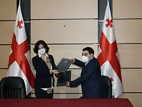 Signature d'un mémorandum entre Wikimedia Géorgie et le ministère de l'éducation et de la science de Géorgie en 2021.