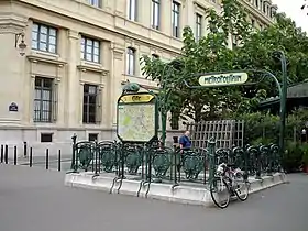 Édicule Guimard de la station Cité