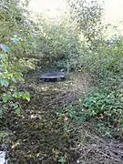 Le puits no&nbsp;7 dans son environnement.