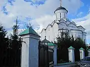 Couvent Kniaguinine à Vladimir : autre exemple de zakomars et kokochnikis réunis.