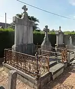 Tombe de Louis Darthenay père et fils.