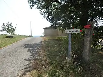 Entrée est de Mongardin.