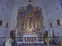 ... et son impressionnant retable.