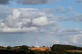 Pylône émetteur et château d'eau de Montlandon.