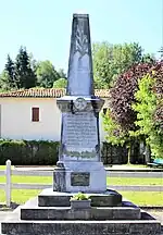 Le monument aux morts.