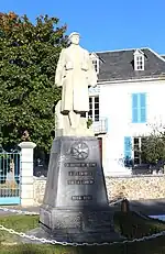 Monument aux morts.