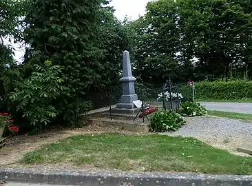 Le monument aux morts.