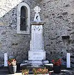 Le monument aux morts.