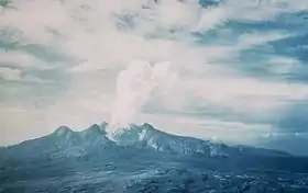 Vue du mont Lamington après l'éruption de 1951.