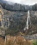 Cascade de Syratu (partie haute et médiane).