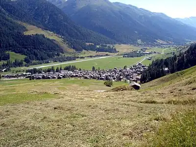 Le village de Münster et l'aérodrome en août 2007