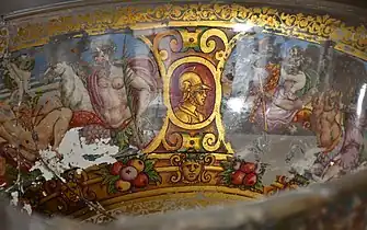 Cristal soufflé, émaillé et doré à froid. Venise, seconde moitié du XVIe siècle.