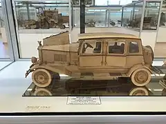 Berline Voisin de 1930 avec moteur sans soupapes à fourreaux de 20 cv - licence Panhard et Levassor.