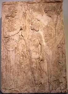 Déméter, Perséphone et  Triptolème , relief votif d'Éleusis, vers 440 av. J.-C., Musée national archéologique d'Athènes.