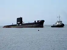 L’Onondaga à son arrivée au large de Pointe-au-Père en 2008