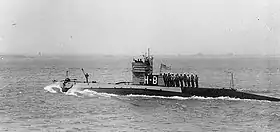 illustration de USS H-8 (SS-151)