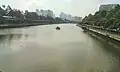 Le canal vu du pont Điện Biên Phủ