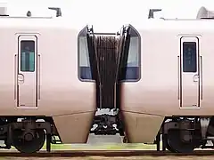 Deux rames accouplées.