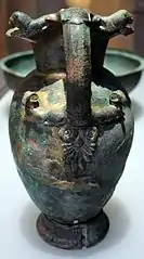 Oenochoé en bronze, v. 450-400 av. J.-C.