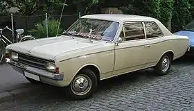 Opel Rekord en berline deux portes