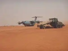 Maintien en condition opérationnelle d'un terrain sommaire.