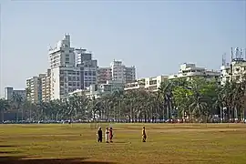 Vue vers les gratte-ciels de Nariman Point et le secteur Art Déco, depuis l'Oval Maïdan