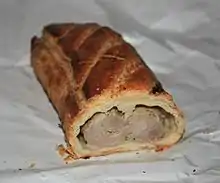 Pâté-croûte champenois (la recette diffère principalement du pâté en croûte par l'absence de gelée et par le fait qu'il se mange habituellement tiède et non froid).