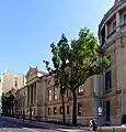 Façade, sur la rue Boissière, du musée Guimet.