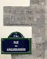 Inscriptions actuelle et ancienne