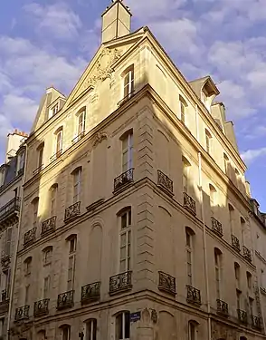 Hôtel de Noisy angle rues Poissonnière  et de Clery.