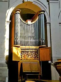 Orgue de chœur.