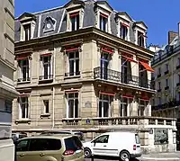 No 12, au niveau de la place de Narvik.