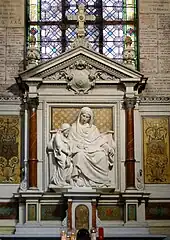 Bas-relief (sainte Anne et Marie enfant).