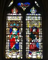 L'un des vitraux de l'abside.