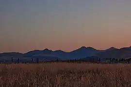 Vue sur les Monts du Cantal depuis Montirargues.