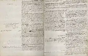 Brouillon autographe. Les pages sont partagées en deux colonnes : à droite le texte, à gauche les ajouts.