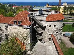 La tour vue de la tour Stolting.