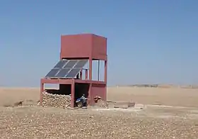 Puits alimenté par des panneaux solaires à Rhamna, près de Marrakech.