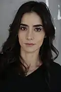 Paola Núñez interprète le Dre Alessandra Ruiz.