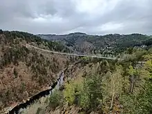 Passerelle himalayenne reliant Grazac et Saint-Maurice-de-Lignon.