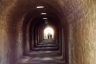 Passage souterrain de 80 m sous l'Asclépiéion