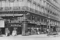 La Boutique Moynat au n°1 de l’avenue de l’Opéra en 1907.