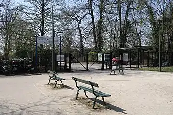 Entrée de la piscine d'Auteuil.