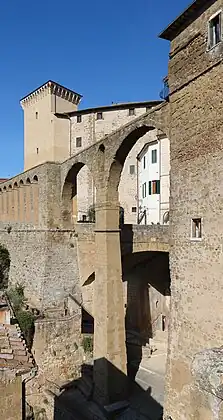 L'Acquedotto Mediceo (Pitigliano) (it). Septembre 2021.